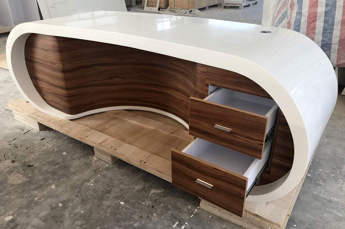 Blog 3 Features of solid surface Stone Google Desk