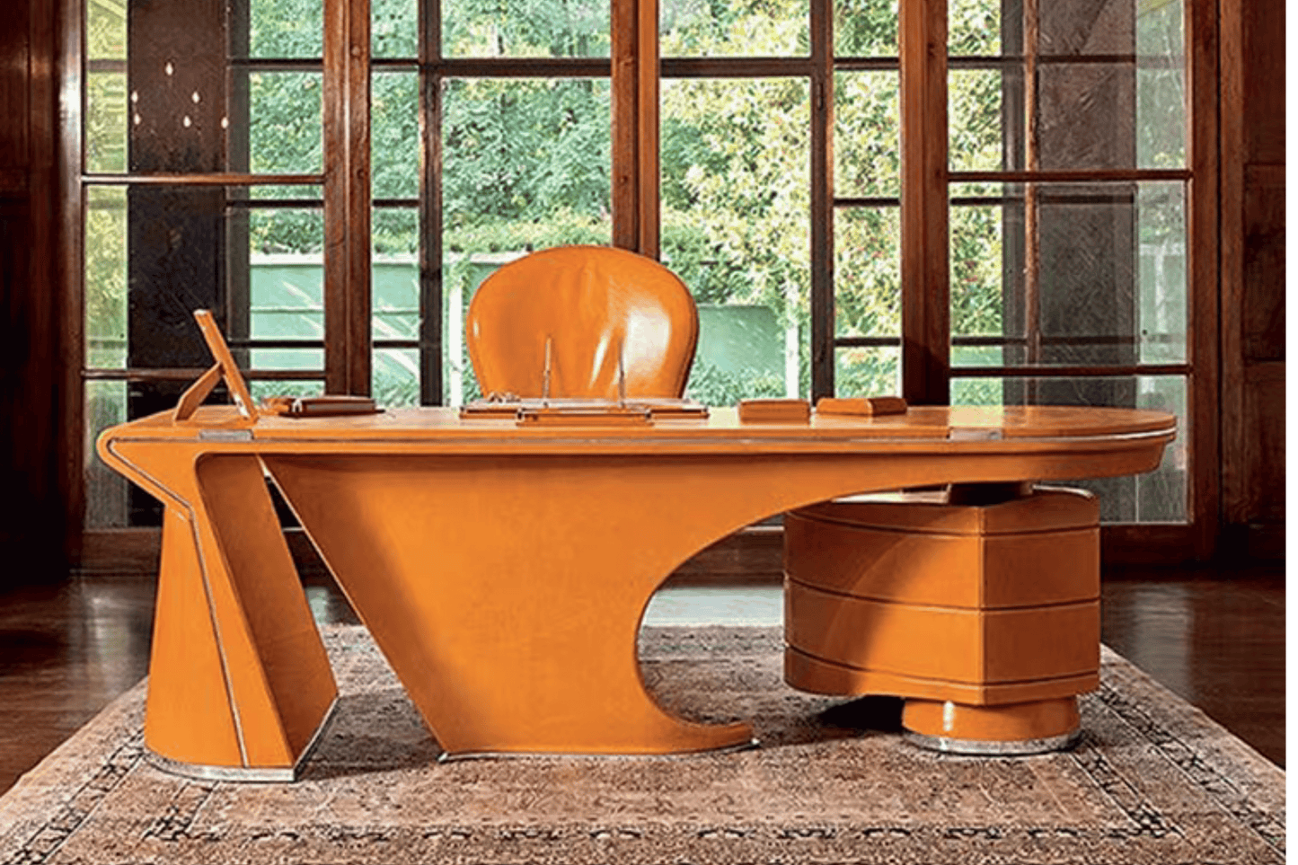 YHS Custom vintage manager desk Orange Alien Light Luxury